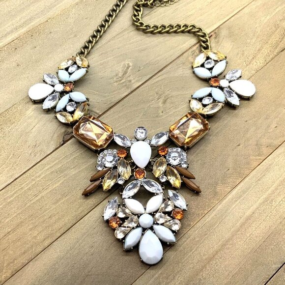 Chunky Statement Necklace Antique Gold Tone Sparkling Bib Style - Picture 2 of 3